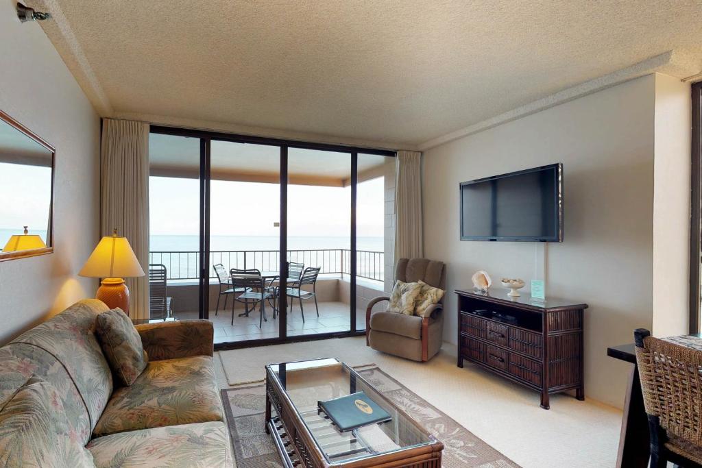 Popular attractions Area Nearby Property